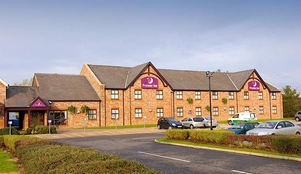 Premier Inn Premier Inn Уигън Екстериор снимка